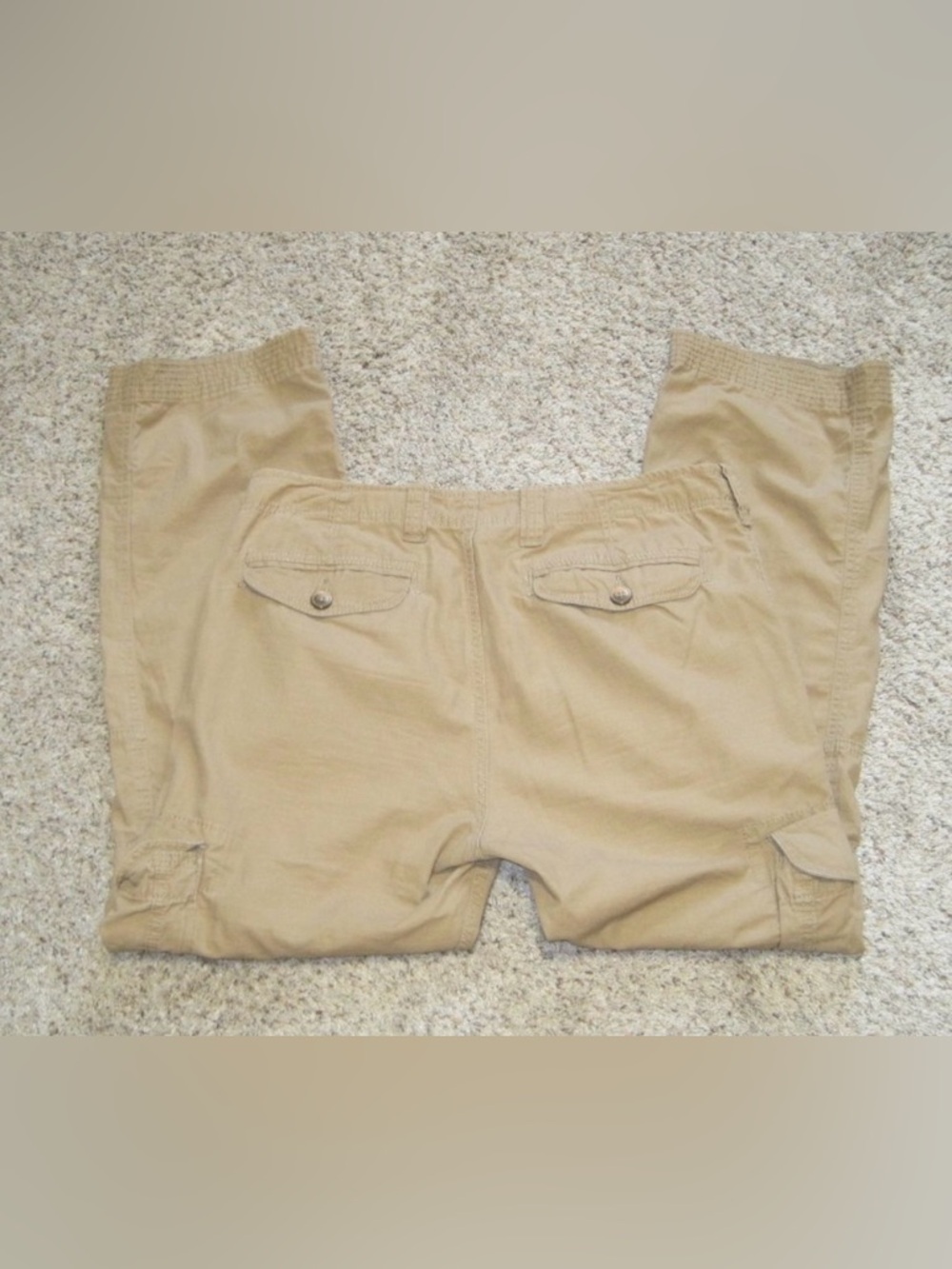 GAP khaki cargo pants sz 32W30L